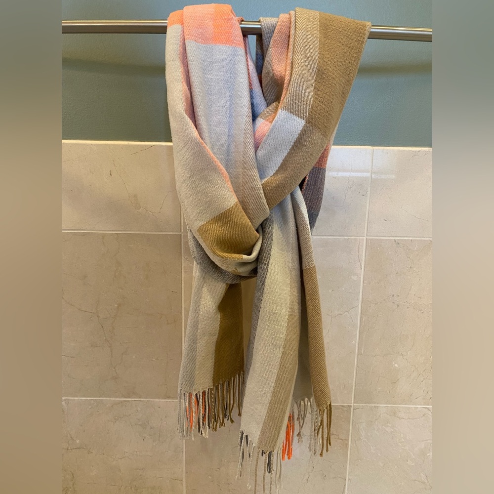 Cozy blanket scarf